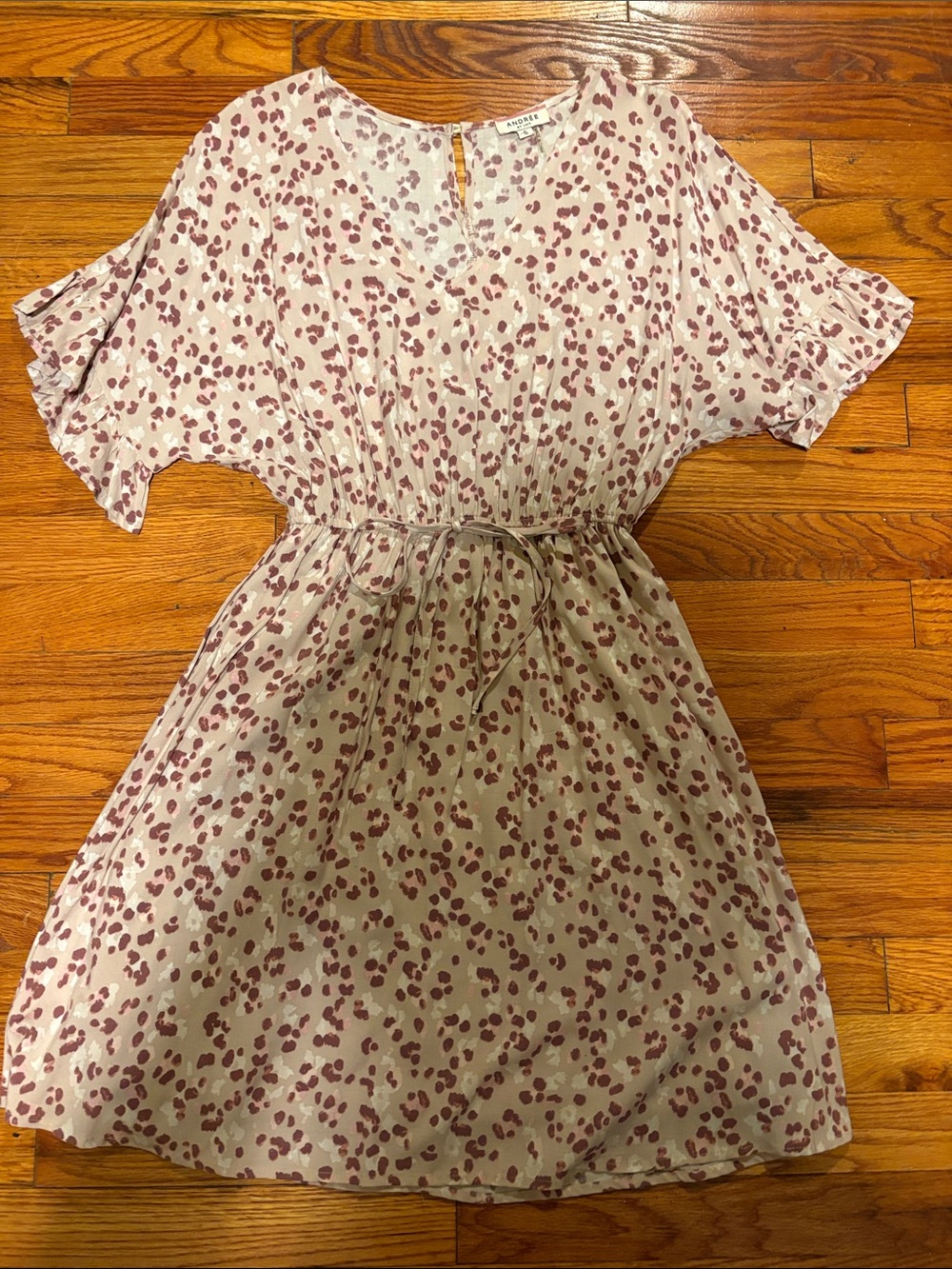 Andrée by Unit Blush Pink Abstract Animal Print Flutter Sleeve Dress EUC Small